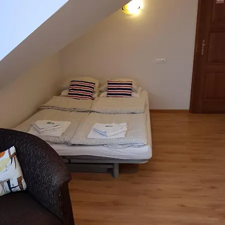 Balaton Alojamento de Acomodação e Pequeno-almoço 3*