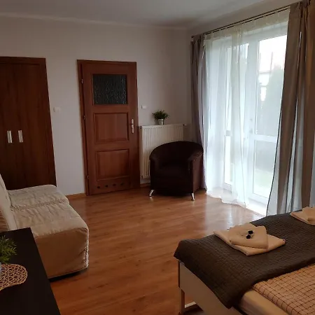 Balaton לינה וארוחת בוקר רובי