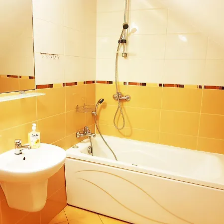 לינה וארוחת בוקר Balaton