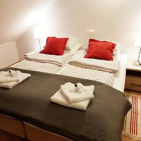 לינה וארוחת בוקר Balaton