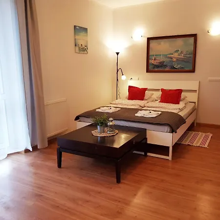 Balaton לינה וארוחת בוקר